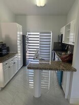 7526 W 20th Ave, Unit 203 in Hialeah, FL - Building Photo