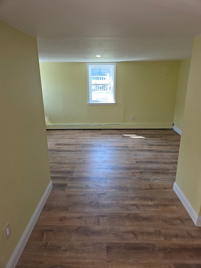 30 Fero St, Unit 1 in Yonkers, NY - Building Photo - Building Photo