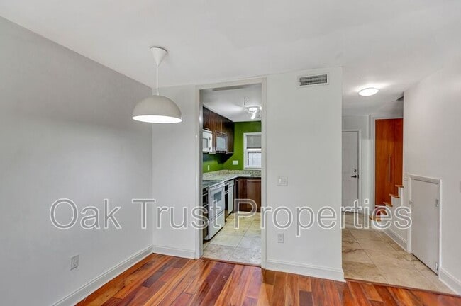 309 St Charles Ct in Charleston, SC - Building Photo - Building Photo