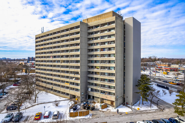 West Hill Apartments in Toronto, ON - Building Photo - Building Photo