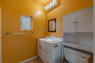 9119 Whiskers Rd in Quinlan, TX - Building Photo - Building Photo