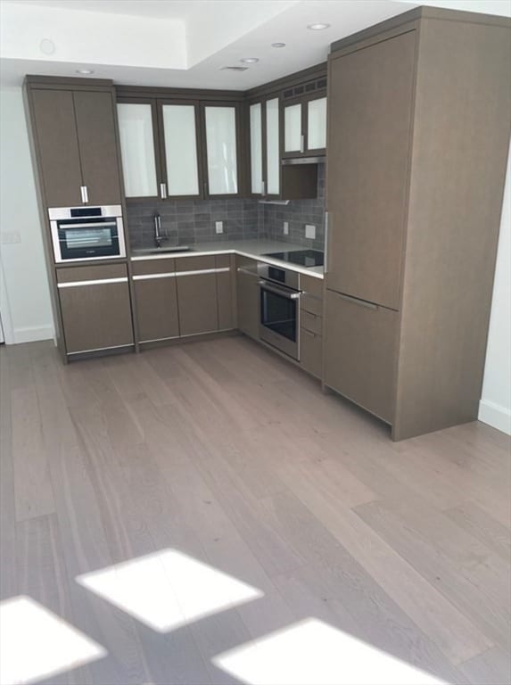 property at 100 Lovejoy Wharf