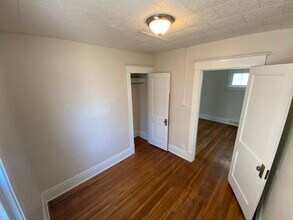 509 Hinman Ave, Unit Lower Unit in Buffalo, NY - Building Photo - Building Photo