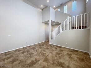 8324 San Mateo St in North Las Vegas, NV - Foto de edificio - Building Photo