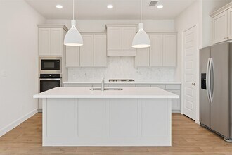 14703 Band Tailed Pigeon Ct in Magnolia, TX - Building Photo - Building Photo