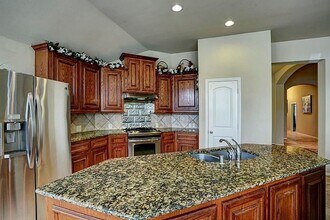 13312 Highland Lake Ln in Pearland, TX - Building Photo - Building Photo