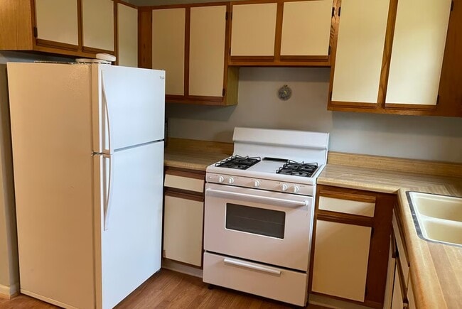 205 Rano Blvd in Vestal, NY - Building Photo - Building Photo