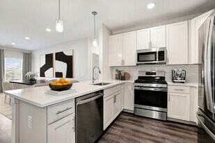 Millbrook Horizon in Edison, NJ - Building Photo