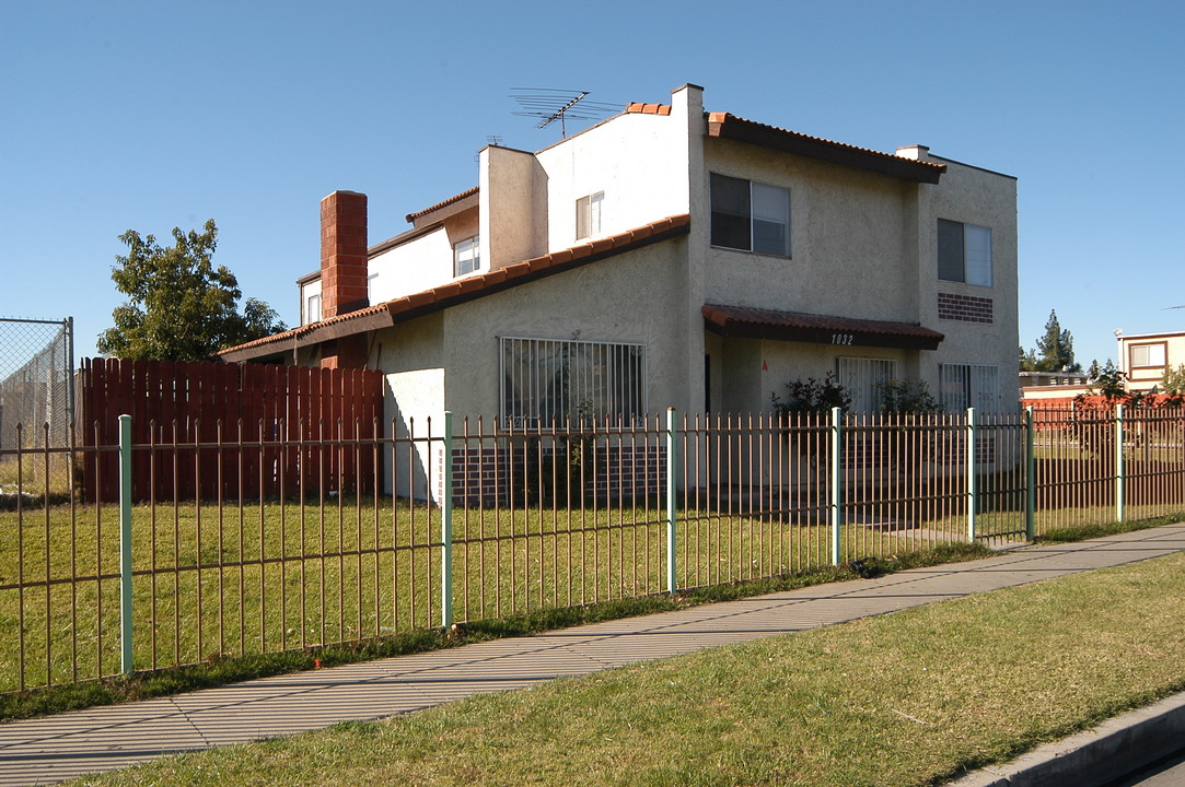 1032 N Willow Ave in Rialto, CA - Building Photo