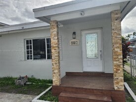 342 E 46th St in Hialeah, FL - Building Photo