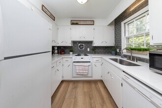 134 Berkeley Ln in Williamsburg, VA - Building Photo - Building Photo