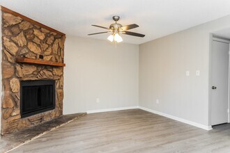 11122 Hanning Ln in Houston, TX - Building Photo - Building Photo