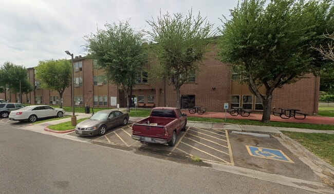 property at 900 Los Ebanos Rd