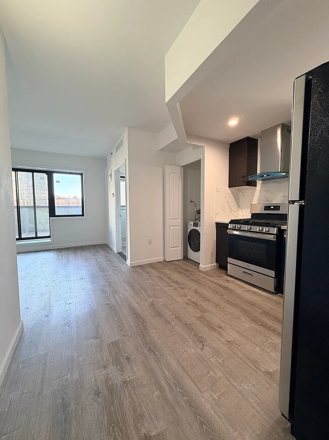 97-30 64th Ave, Unit Apt 7C