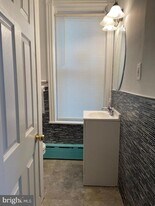 526 MacDade Blvd in Collingdale, PA - Building Photo