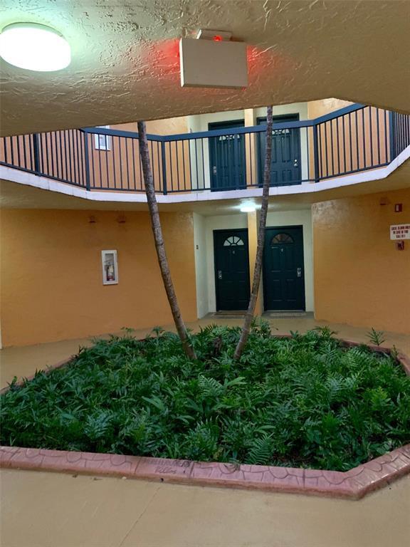 6288 NW 186th St, Unit XXX in Hialeah, FL - Building Photo - Building Photo