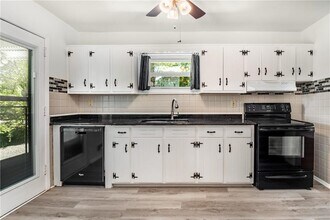 2563 Beverly Hills Dr in Chamblee, GA - Building Photo - Building Photo