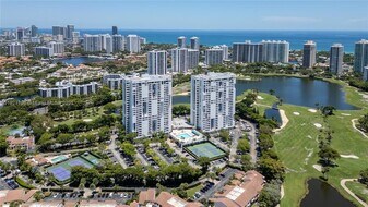 20225 NE 34th Ct, Unit 413 in Aventura, FL - Building Photo