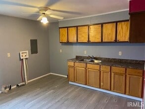 1003 W Kickapoo St in Hartford City, IN - Building Photo - Building Photo