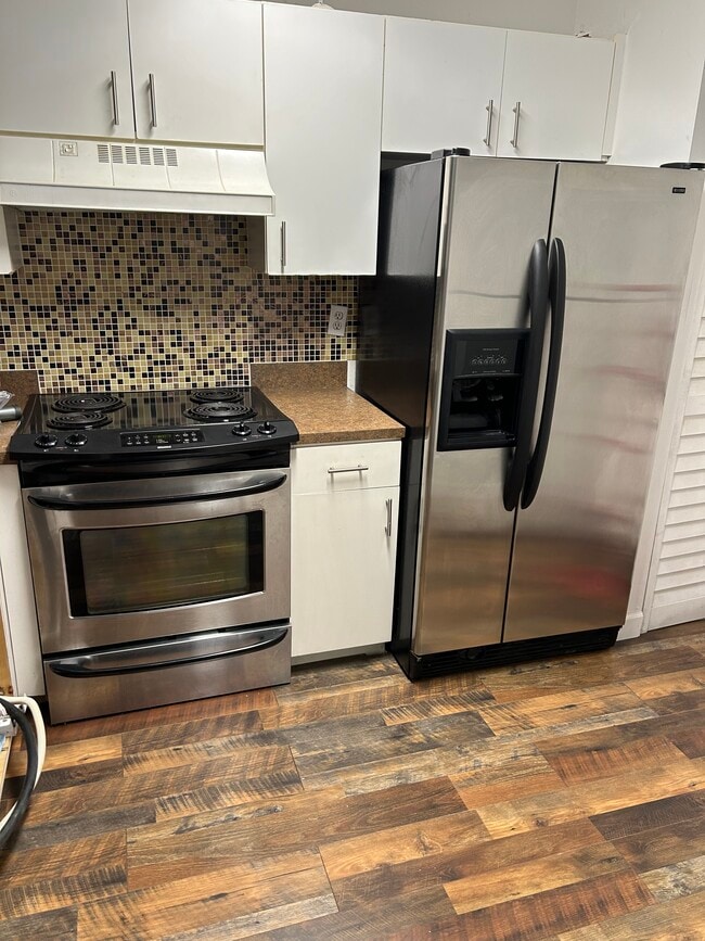 property at 17560 SW 140th Ct