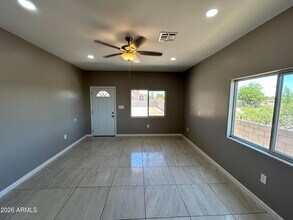 2742 N Washington Ave in Douglas, AZ - Building Photo - Building Photo