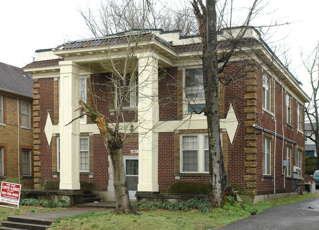 2367 Forrest Ave in Memphis, TN - Building Photo - Building Photo