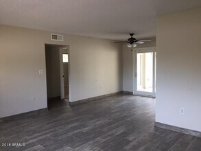 801 E Campus Dr in Tempe, AZ - Building Photo - Building Photo