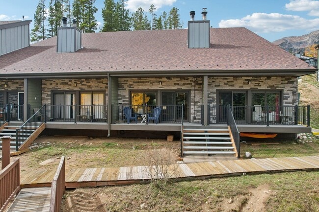 10500 Ryan Gulch Rd in Silverthorne, CO - Building Photo - Building Photo