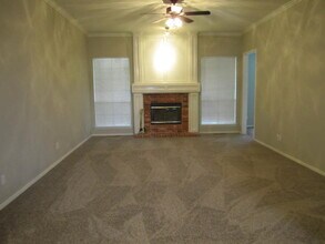 1401 Copperfield Dr in Edmond, OK - Building Photo - Building Photo