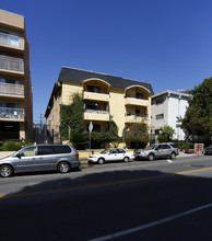 439 S Hobart Blvd in Los Angeles, CA - Foto de edificio - Building Photo