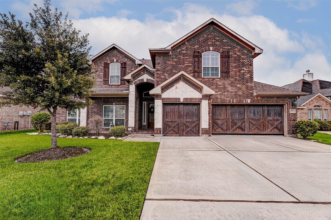 20307 Cortina Valley Dr in Cypress, TX - Building Photo
