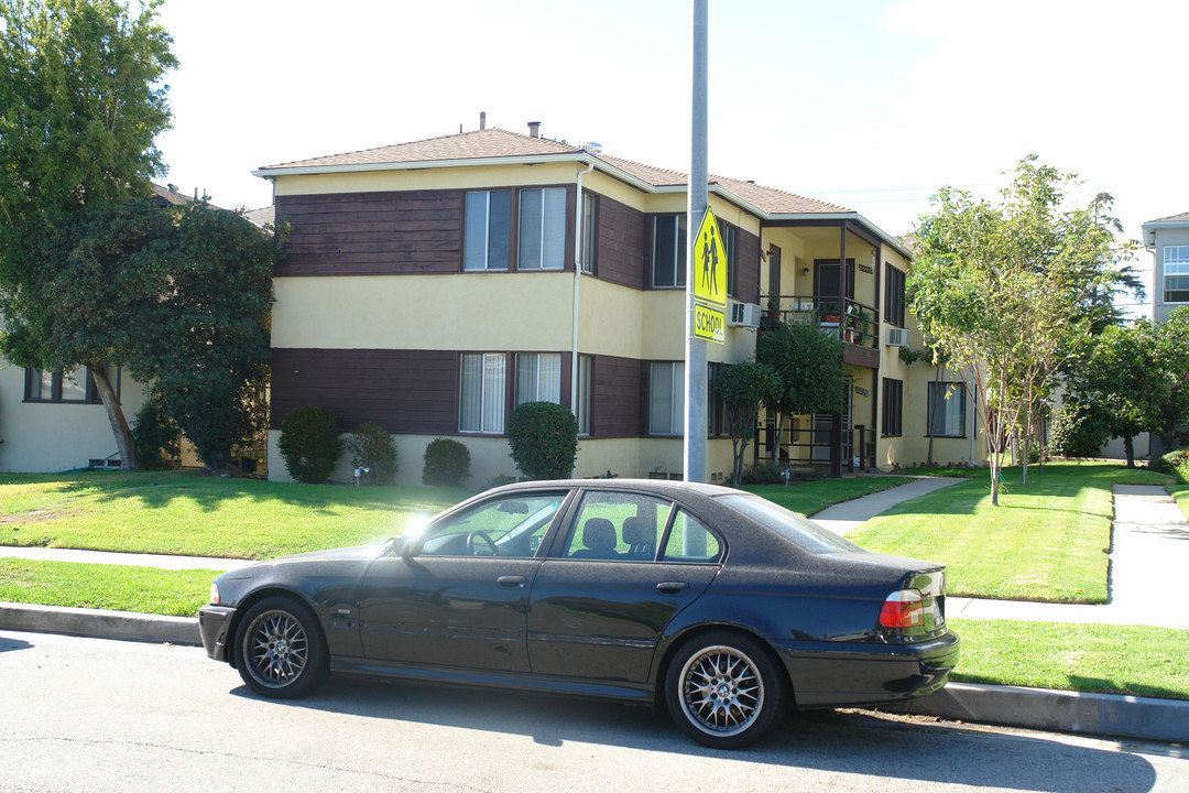 809 N Adams St in Glendale, CA - Building Photo