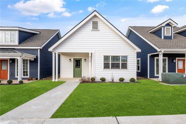 property at 835 NE Hts Ln