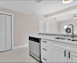 9625 NW 36th Ave in Miami, FL - Building Photo - Building Photo