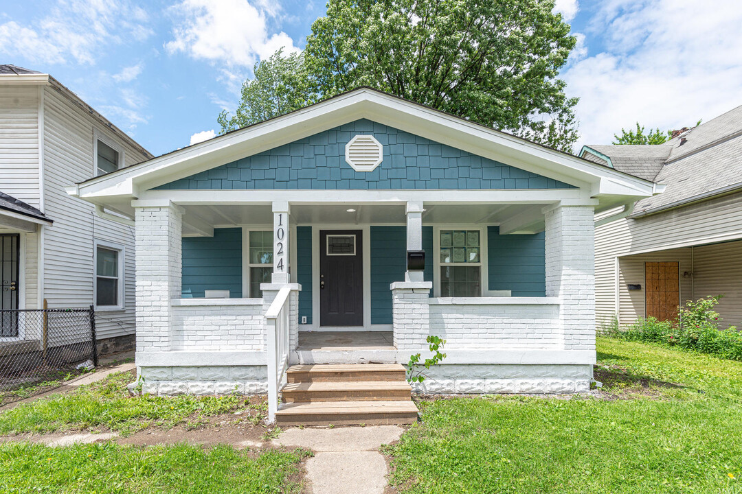 1024 N Rural St in Indianapolis, IN - Foto de edificio