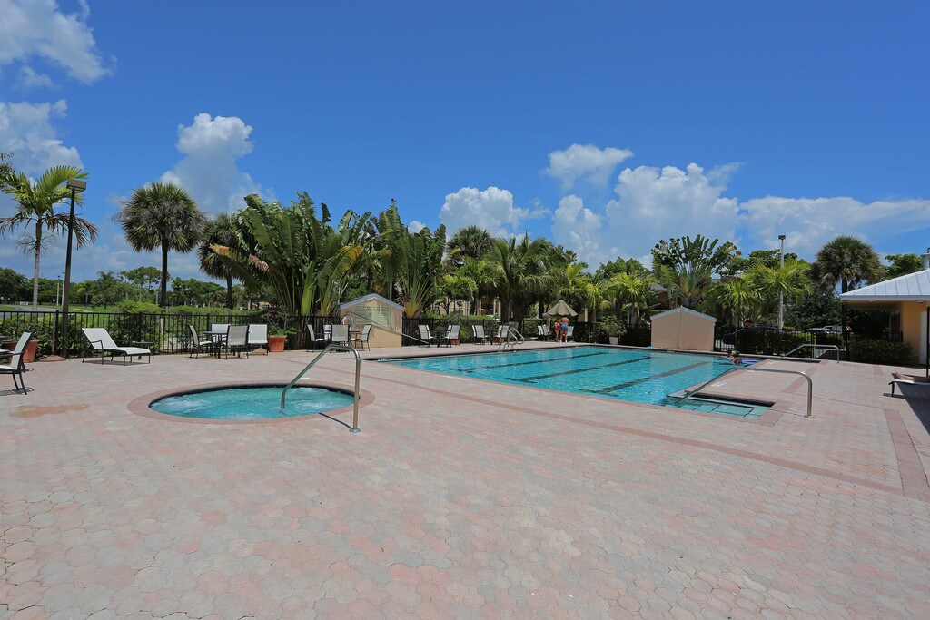 Boynton Bay Apartments Over 55+ Community in Boynton Beach, FL