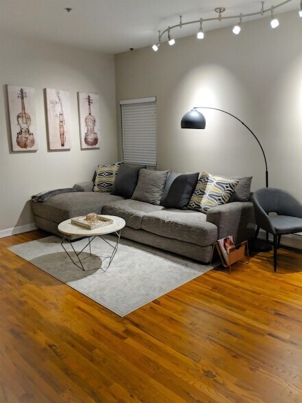 601 Monroe St, Unit 1B in Hoboken, NJ - Building Photo