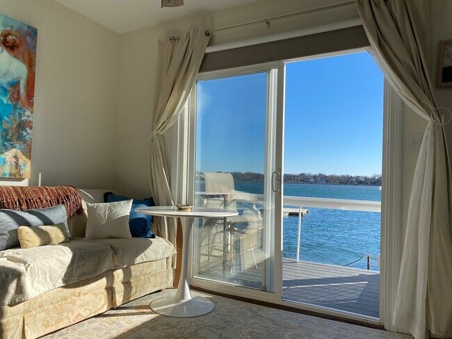 31 Hampton Cir-Unit -2 in Hull, MA - Building Photo - Building Photo