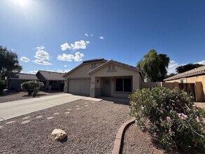 10044 E Osage Ave in Mesa, AZ - Building Photo - Building Photo