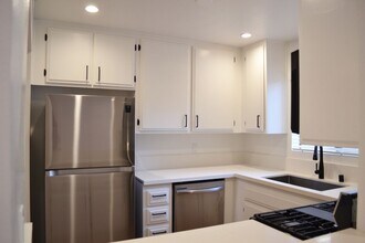 800 Orange Grove Avenue in Glendale, CA - Foto de edificio - Building Photo