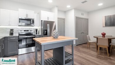 2995 Railside Lp in Sanford, FL - Building Photo - Building Photo