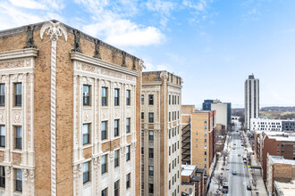 Sheridan Plaza - 4607 N Sheridan Rd in Chicago, IL - Building Photo - Building Photo