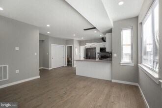 2534 Emerald St-Unit -3 in Philadelphia, PA - Building Photo - Building Photo