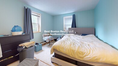 11 Cogswell Ave, Unit 11 in Cambridge, MA - Building Photo - Building Photo