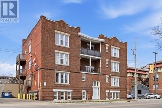120 Sherman Ave S in Hamilton, ON - Building Photo - Building Photo