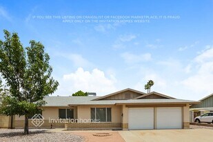 2310 E Riviera Dr in Tempe, AZ - Building Photo