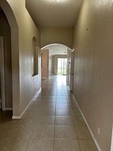 148 Catania Way in Royal Palm Beach, FL - Building Photo - Building Photo