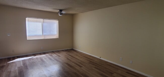 2100 Artesia Blvd in Torrance, CA - Building Photo - Building Photo