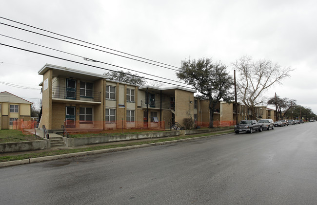 510 Gabriel St in San Antonio, TX - Building Photo - Building Photo