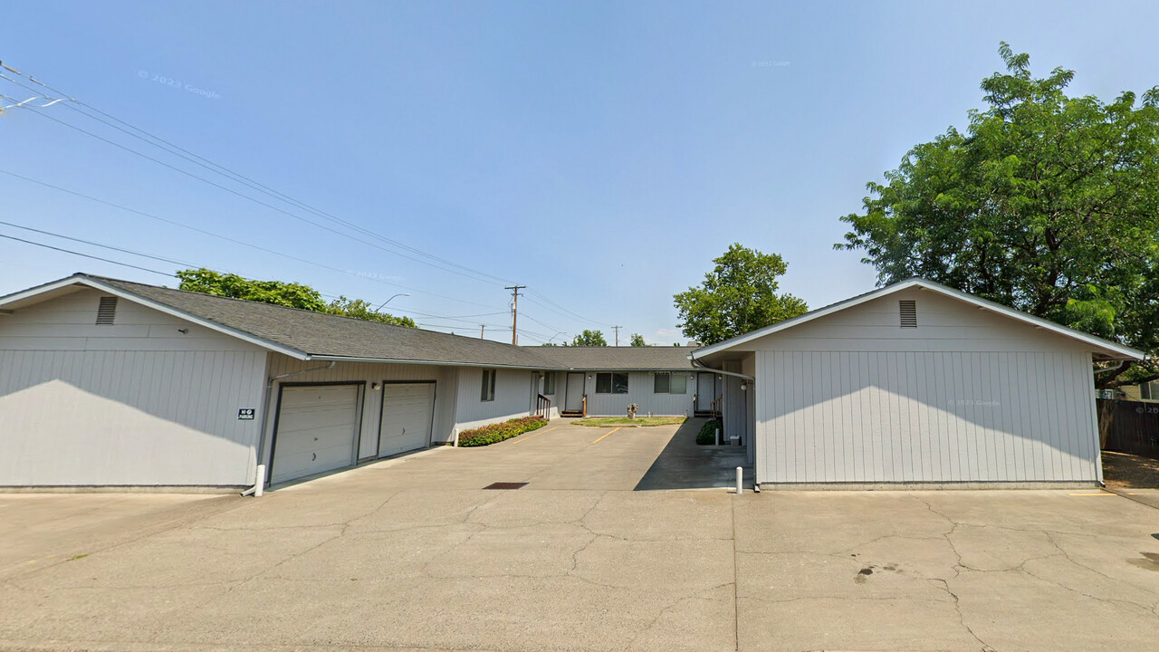 1606 E Alder St, Unit D in Walla Walla, WA - Foto de edificio